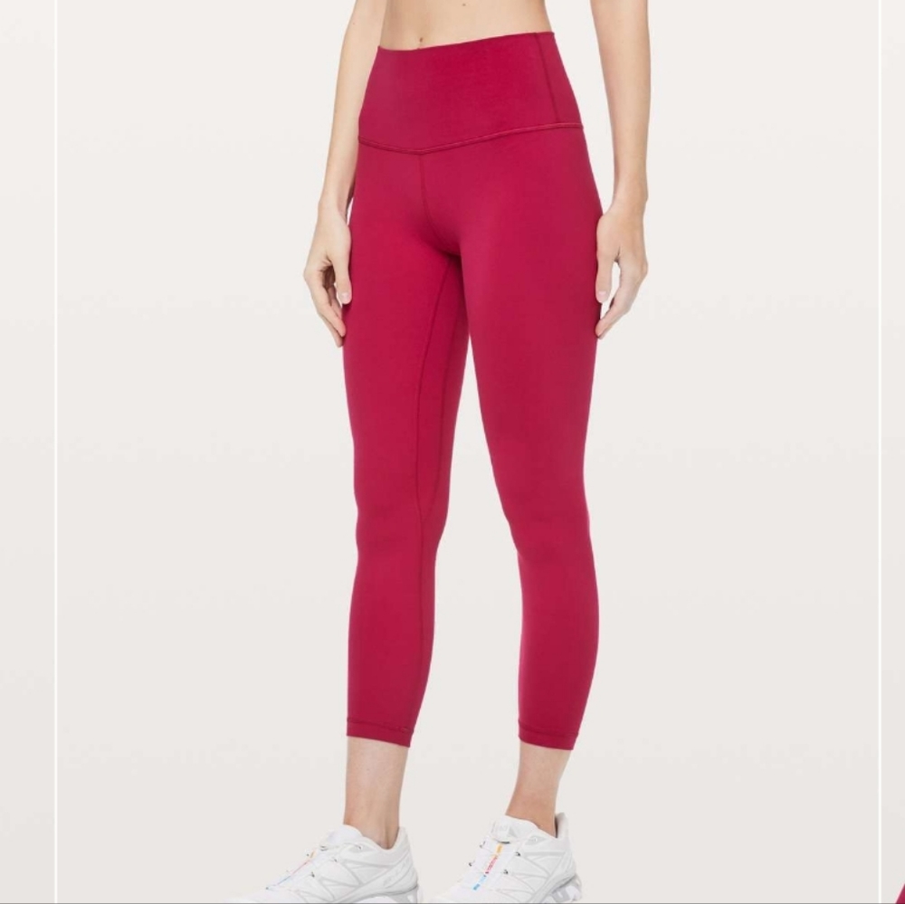 Lululemon Aligns 25" high-waisted